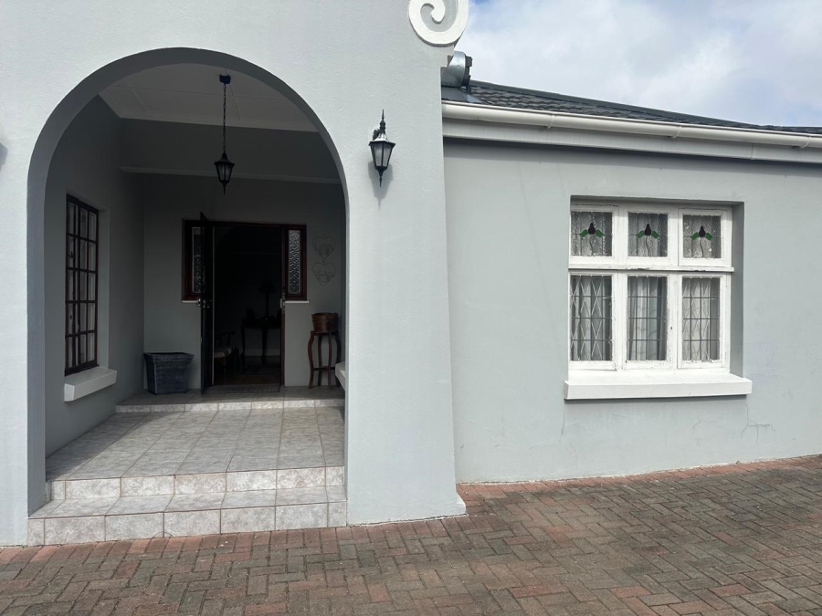 3 Bedroom Property for Sale in Berea Eastern Cape